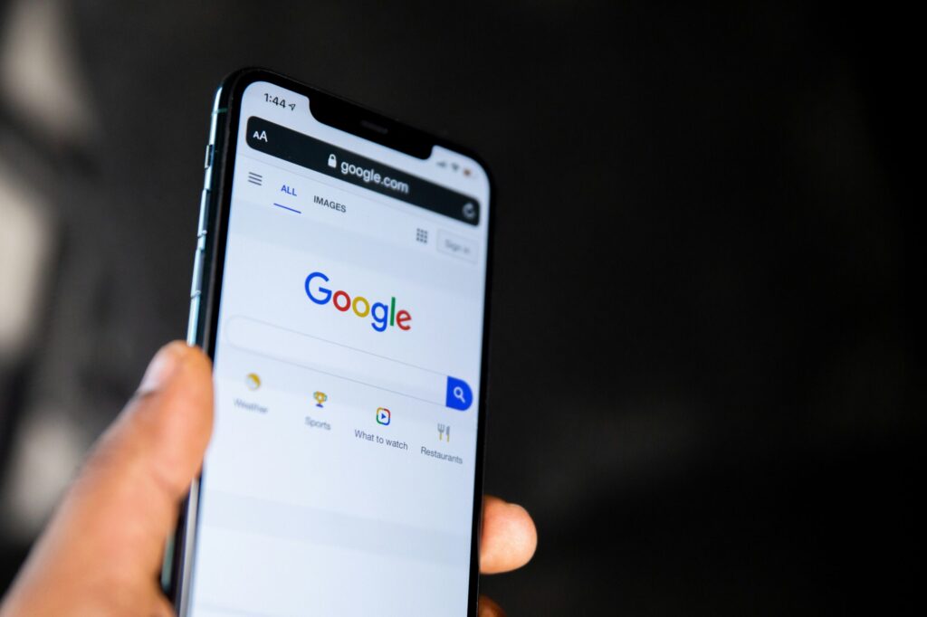 スマホにGoogleが表示されている 